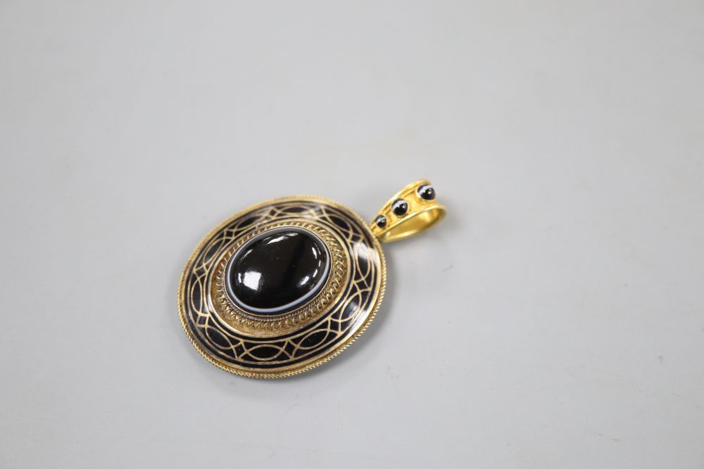 A Victorian yellow metal, banded agate and black enamel oval mourning pendant, with plaited hair verso, overall 54mm,